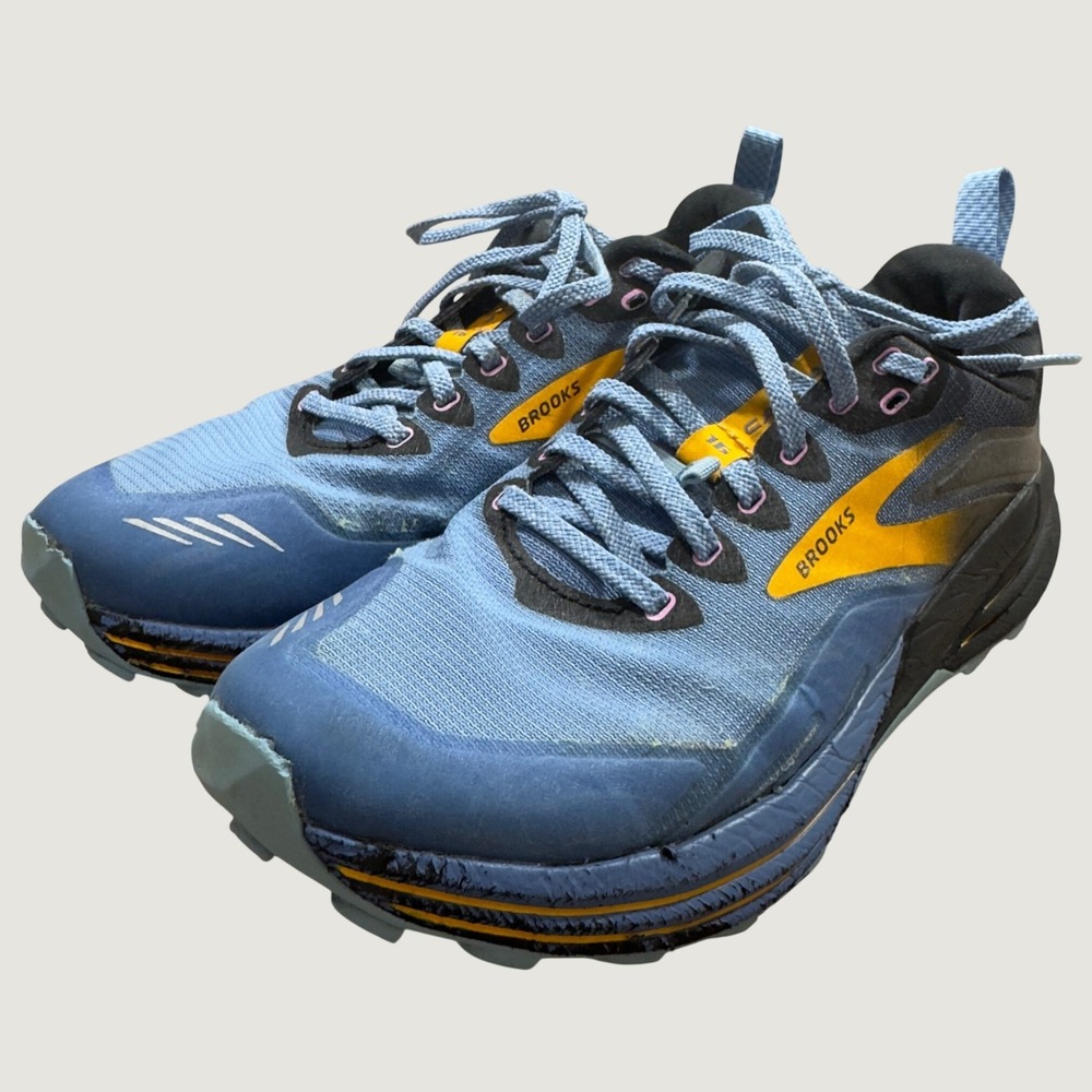 3169 | Brooks Cascadia 16 Trail Running Shoes Blue Hiking Gorpcore Women 8.5
